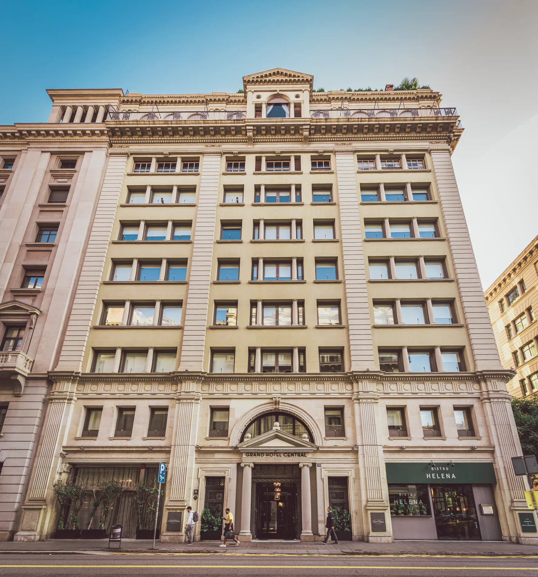 Hotels & Restaurants — Satori Arts, photo 12