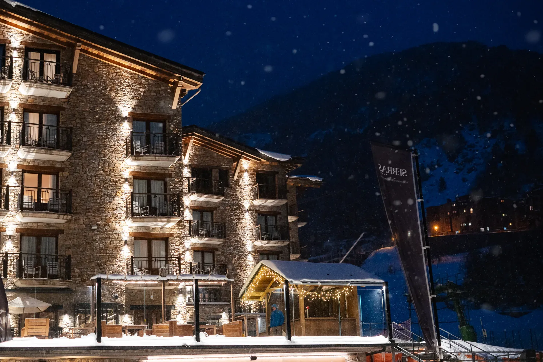 Hotels & Restaurants — Satori Arts, photo 16
